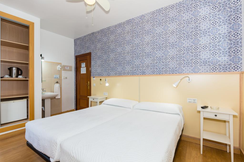 Guadalupe Cozy Inns Torremolinos Bagian luar foto